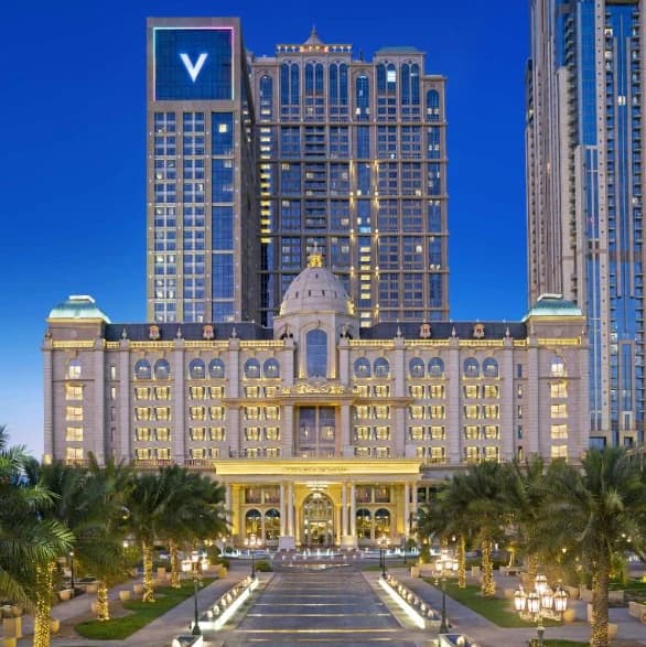 Al Habtoor Tower reaches major construction milestone with final facade panel