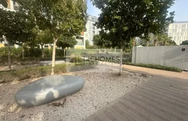 Serious Seller I Open Kitchen Big Layout Open view I Vacant by September