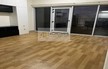 Fully Furnished 1 bed I with Balcony I open Kitchen