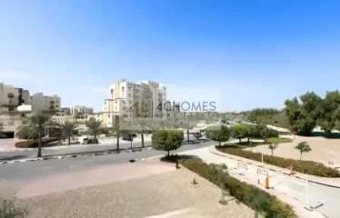 Fully furnished 2 Bed I Terrace & Balcony Spacious