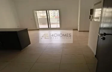 Spacious Studio | Vacant Huge Terrace I Low Floor