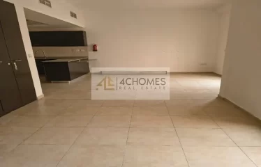Spacious Studio | Vacant Huge Terrace I Low Floor