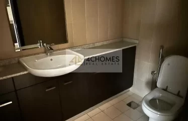 Elegant 1BR |Closed Kitchen| Balcony | Great Value