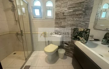 5 Bed + Maid Large Plot Private Pool Single row