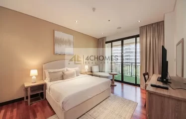 Upgraded 2 Bed I Partial Sea View I Furnished Vacant