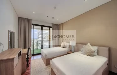 Upgraded 2 Bed I Partial Sea View I Furnished Vacant
