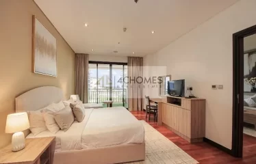 Upgraded 2 Bed I Partial Sea View I Furnished Vacant