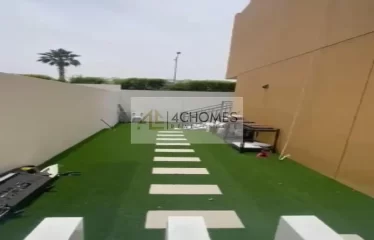 3 Bed Corner unit I Single row I Private Garden