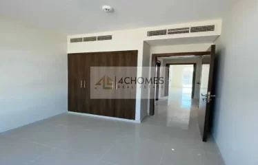 3 Bed Corner unit I Single row I Private Garden