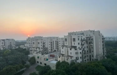 2BR High Floor Double Balcony Semi-Closed Kitchen