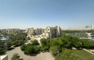 2BR High Floor Double Balcony Semi-Closed Kitchen