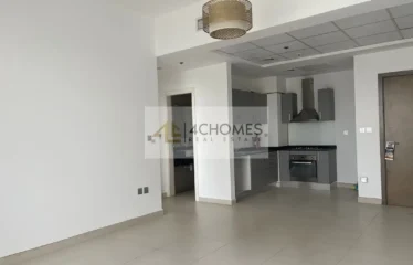 Near Metro I Open Villa View Fitted Kitchen Vacant