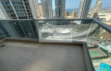 Spacious High-Rise Apartment Skyline View Balcony